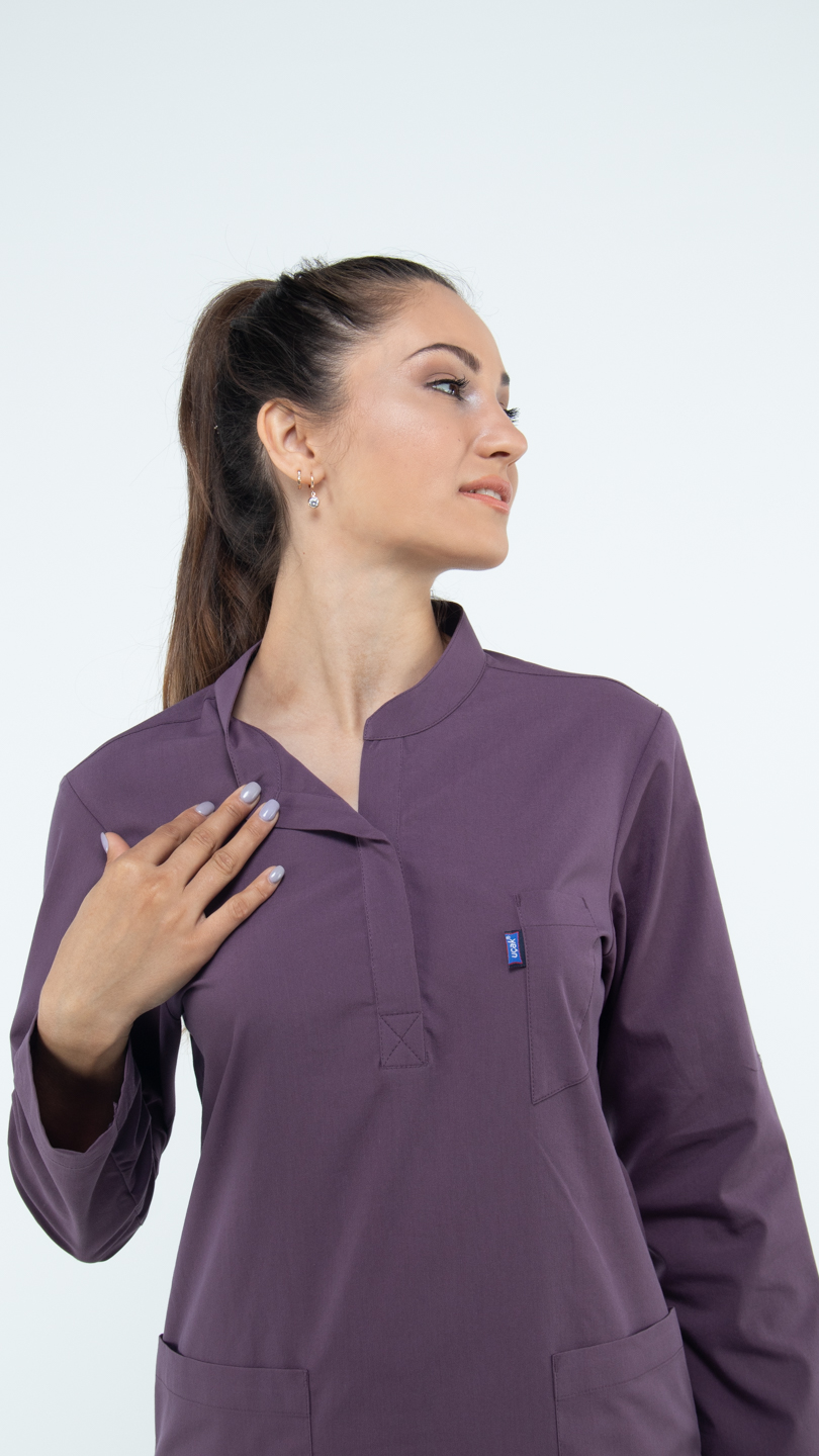 Soft Mürdüm Likralı Uzun Kol Hakim Yaka Hemşire Forması